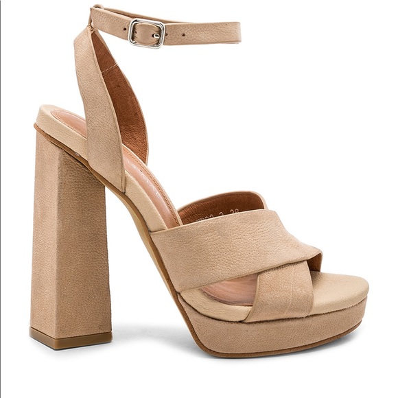 Shoes - Alias Mae heels